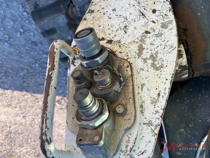 2019-bobcat-t770-image-10