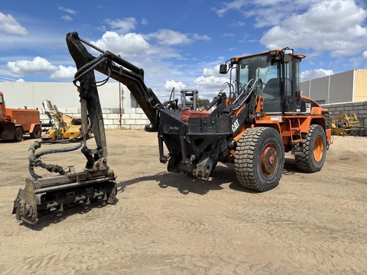 caterpillar-it14g-image-1