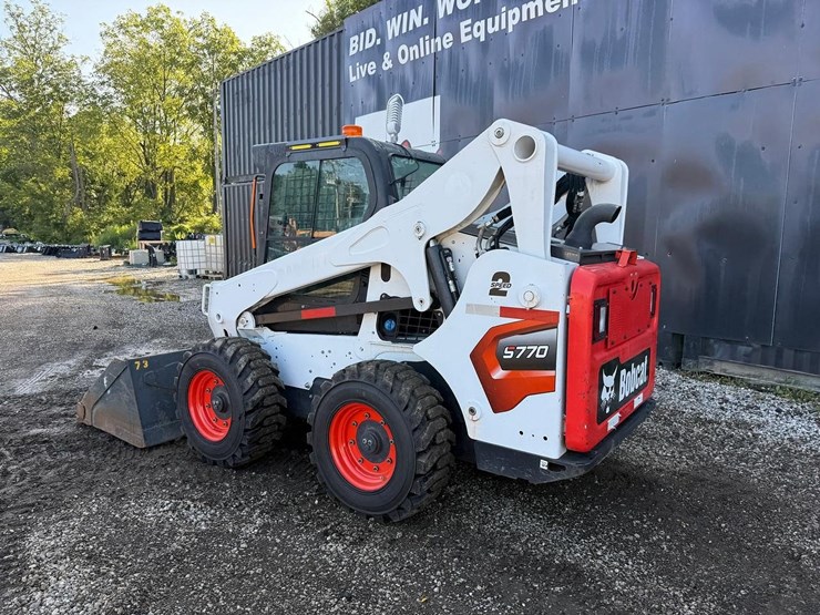 2024-bobcat-s770-image-2