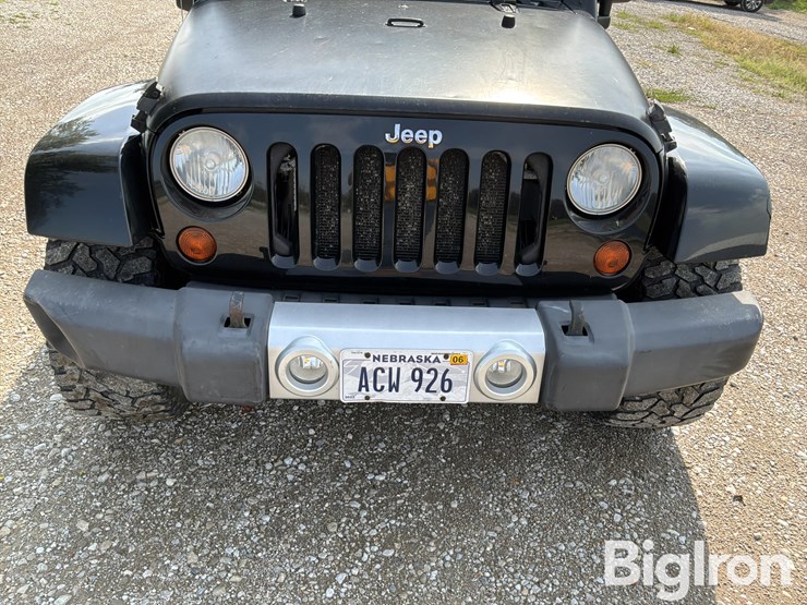 2010-jeep-wrangler-image-9