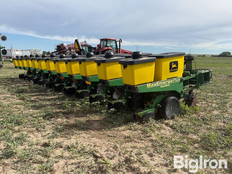 john-deere-1710-image-4
