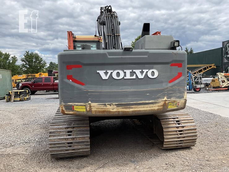 2016-volvo-ec220el-image-3