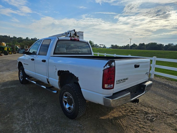 2004-dodge-ram-2500-image-3