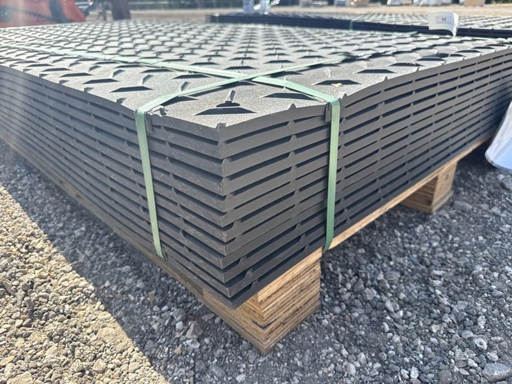 #26-•-(12)-roadbed/-ground-protection-mats---ljb12-image-2