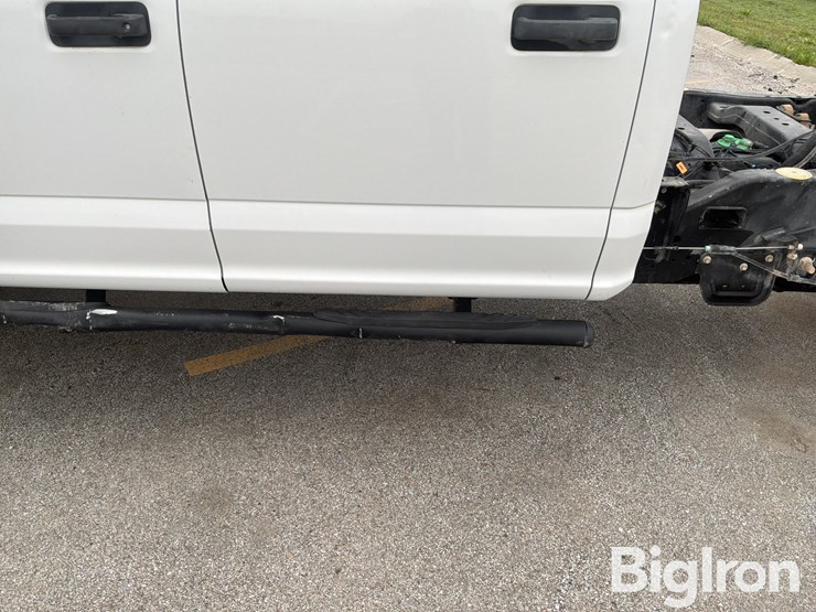 2019-ford-f350-xl-image-10