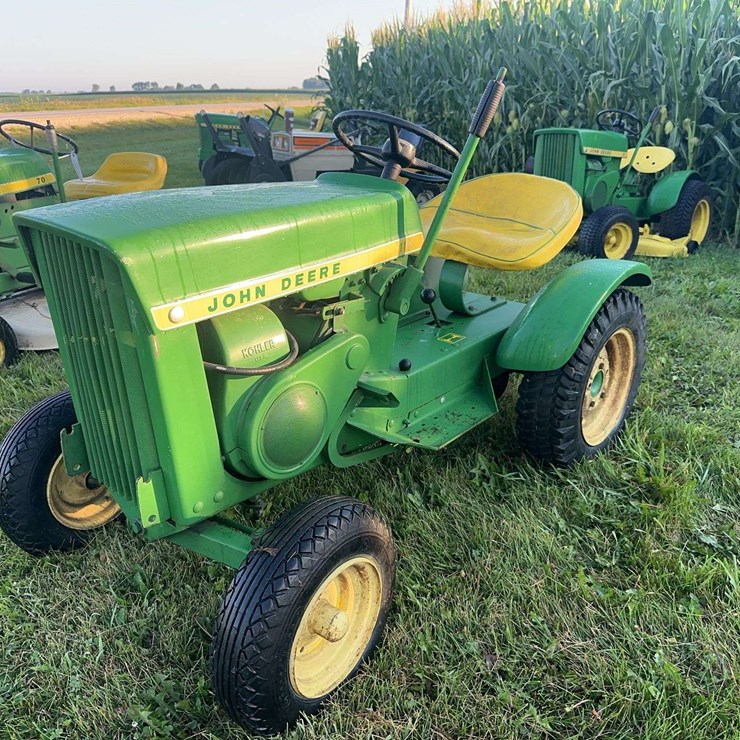JOHN DEERE 110