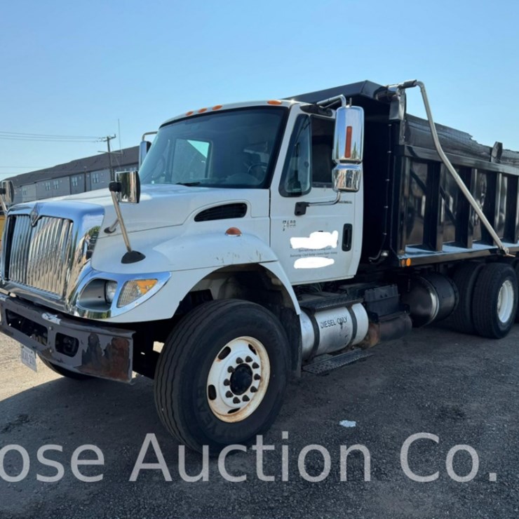 2006 INTERNATIONAL 7400