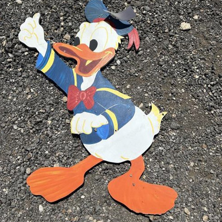 #68 • Custom Wood Art - Donald Duck