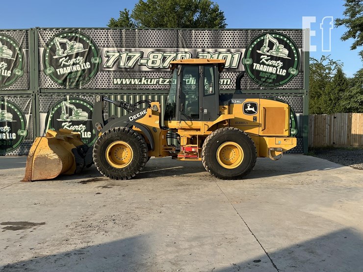 2019-deere-524l-image-1
