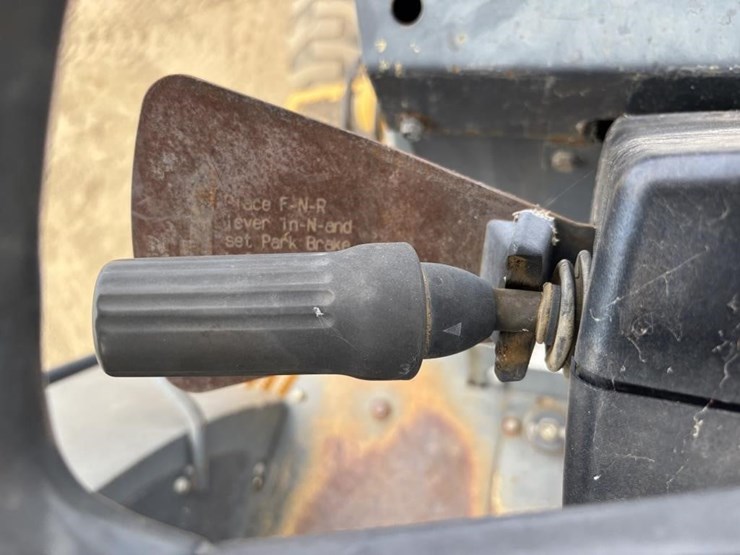 2013-deere-210k-ep-image-34
