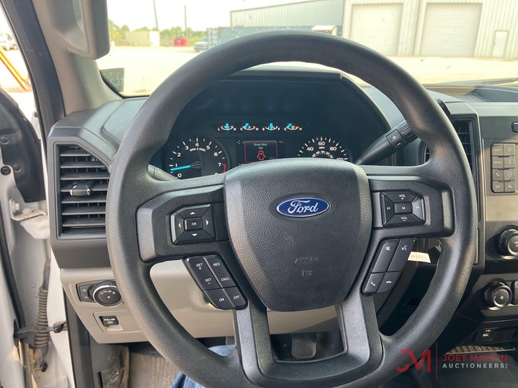 2019-ford-f150-xl-image-16