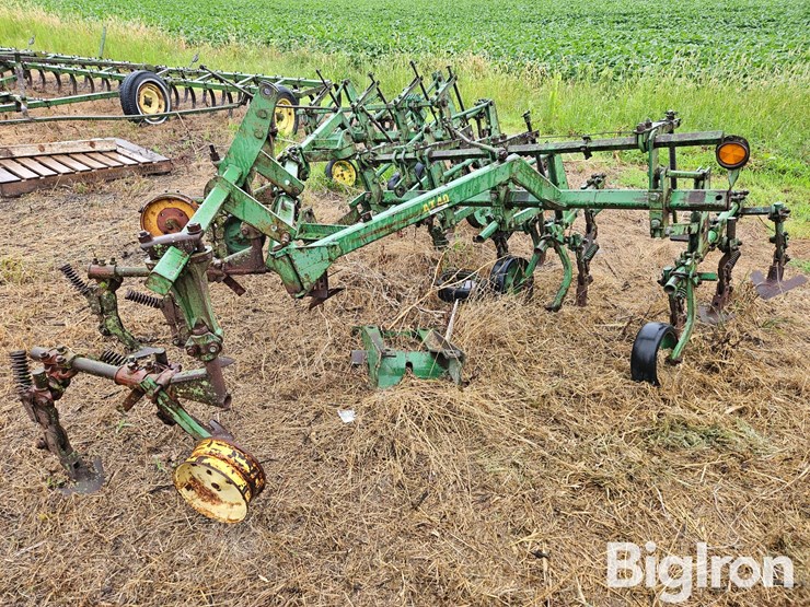 john-deere-at40-image-1