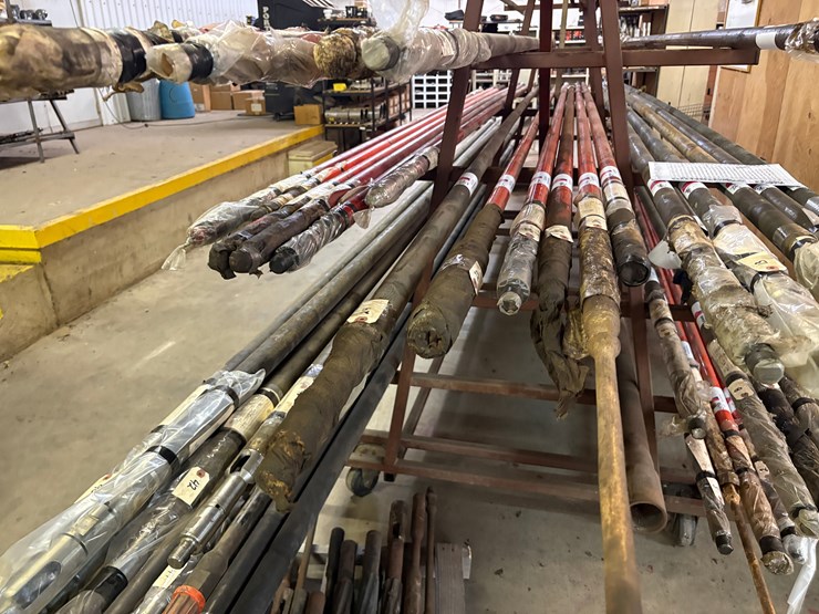 2-1/2”-x-1-1/4”-x-12-x-2-x-1,-4’mtl-plgr,-cs-trim-rod-image-2
