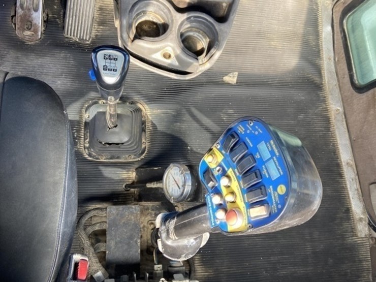 2004-kenworth-w900-image-15