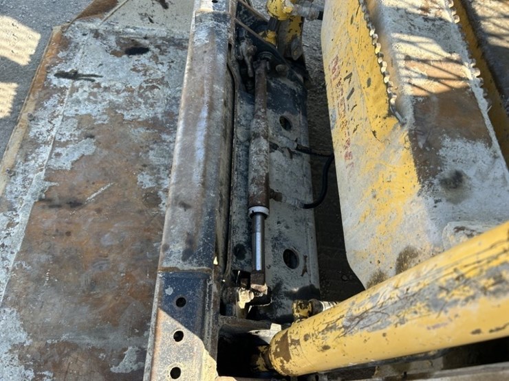 komatsu-sk820-5n-image-28