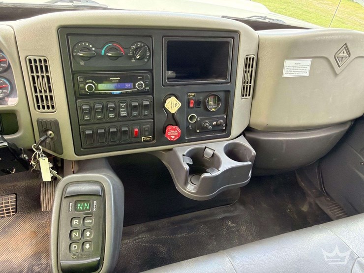 2013-international-workstar-7300-image-9