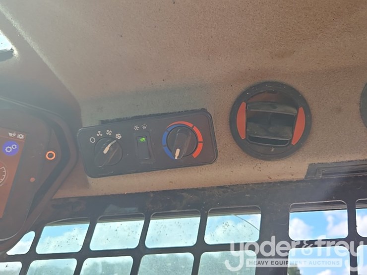 2024-bobcat-t66-image-31