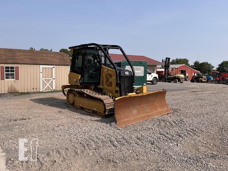 2023-caterpillar-d1-image-6