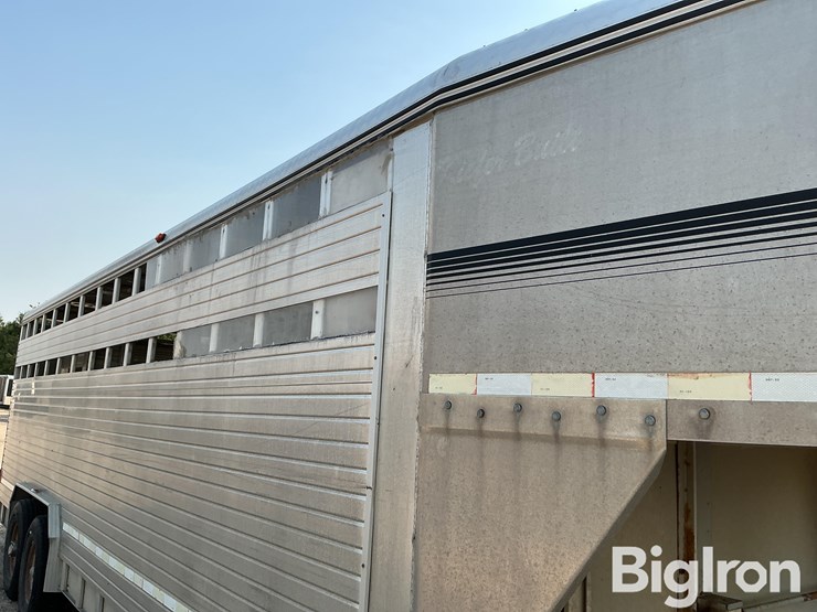 2002-kiefer-built-t/a-livestock-trailer-image-20
