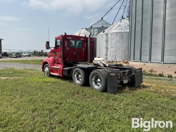 2010-kenworth-t600-image-7