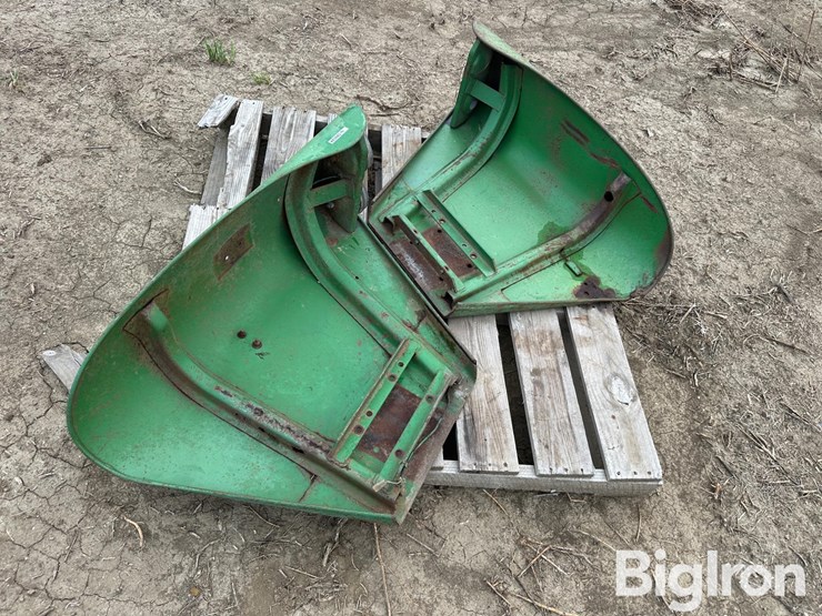 john-deere-10-image-1