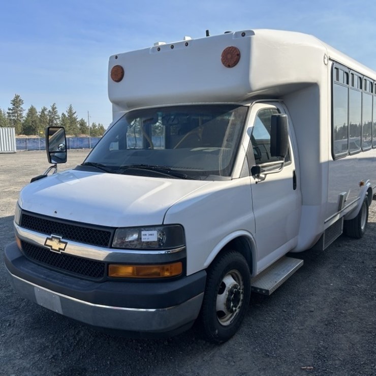 2016 Chevrolet Express Paratransit Bus