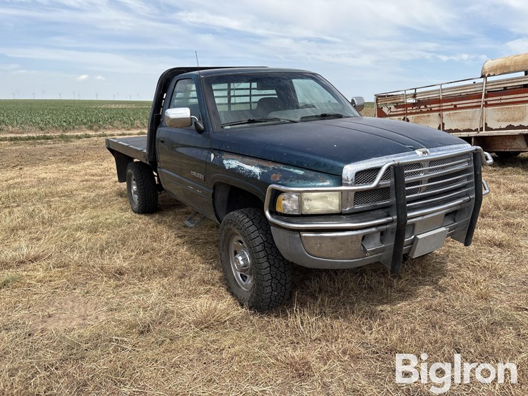 1994-dodge-ram-2500-image-3