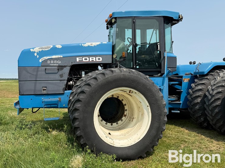 1995-ford-9880-image-10