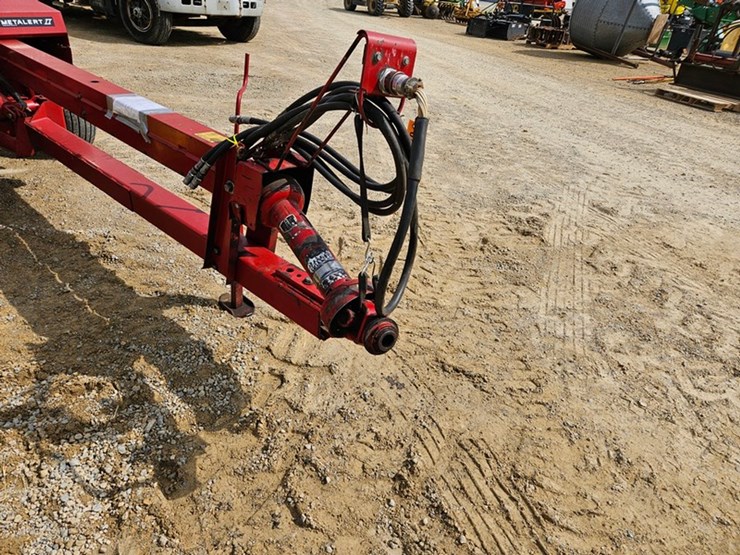 2018-new-holland-790-image-9