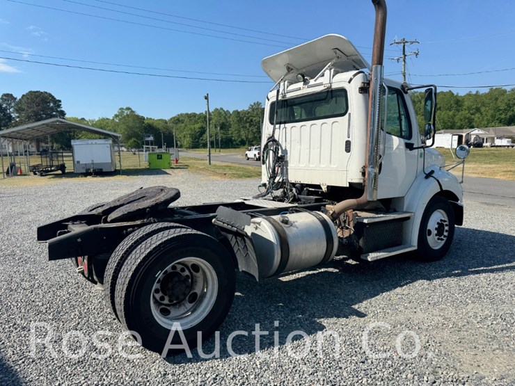 2015-freightliner-m2-112-single-axle-truck-tractor-(saluda,-va)-image-4