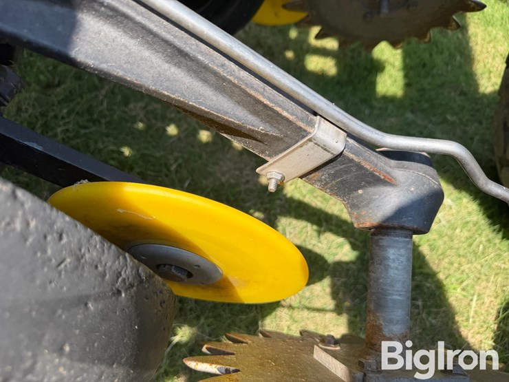 2012-john-deere-1590-image-11