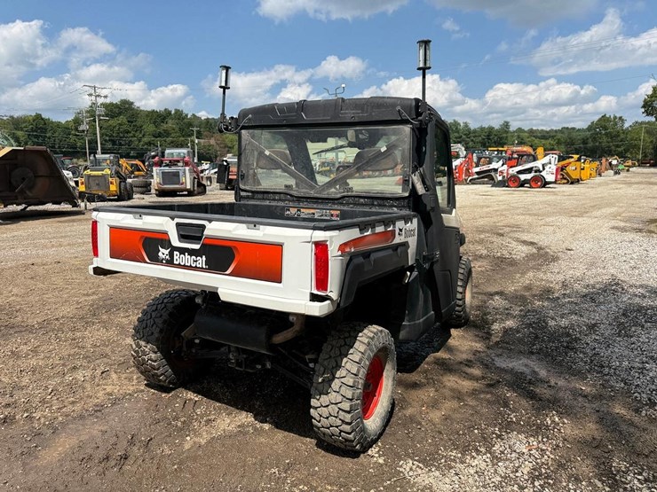 2022-bobcat-uv34-image-4