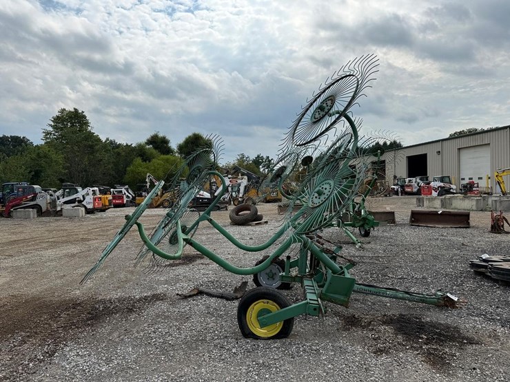 john-deere-702-image-5