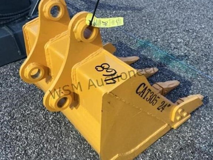 caterpillar-305-image-4