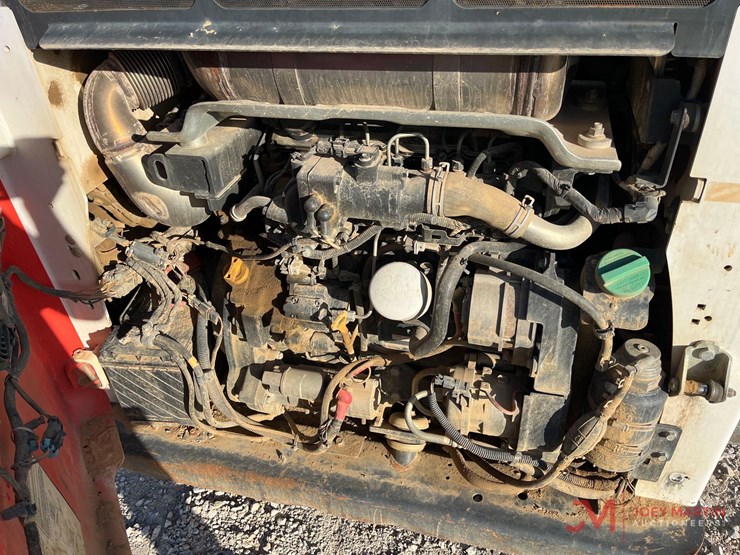 2019-bobcat-t770-image-8