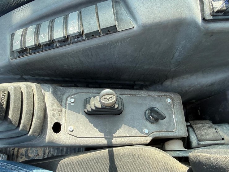 2019-mecalac-6mcr-image-25