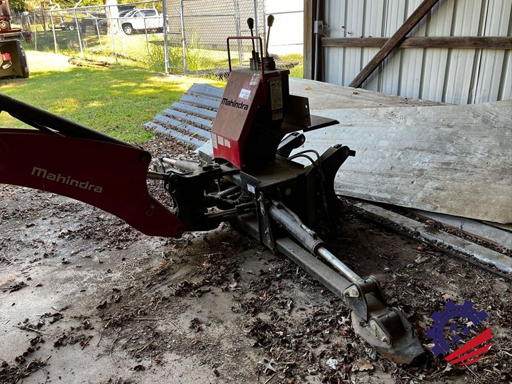 mahindra-1538b-farm-tractor-backhoe-attachment-image-4