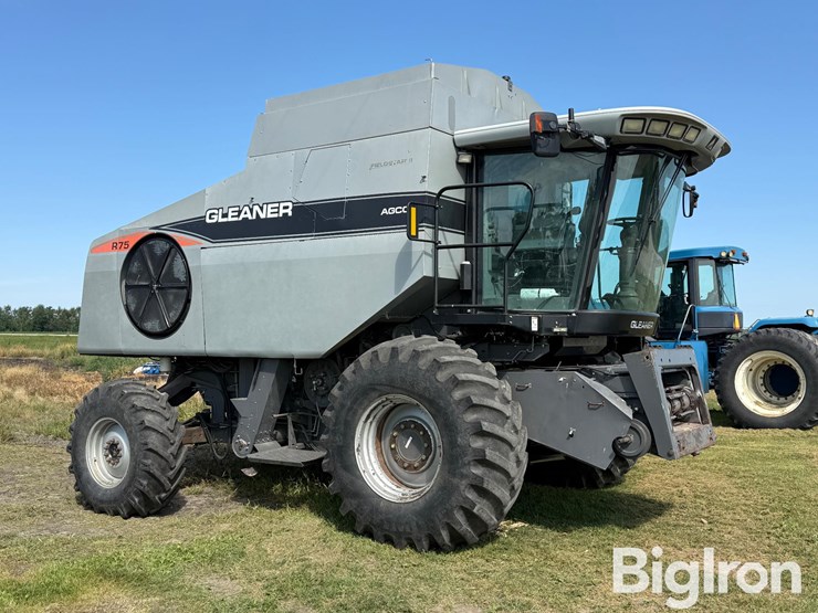 2007-gleaner-r75-image-3