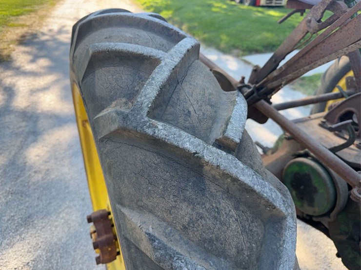 john-deere-b-image-16