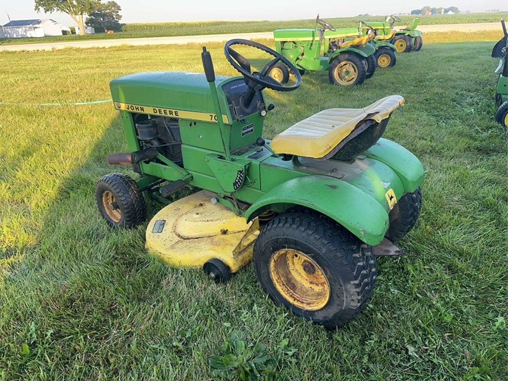 john-deere-70-image-2