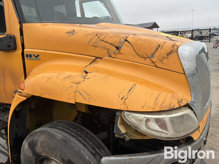 2019-massey-ferguson-730-image-16