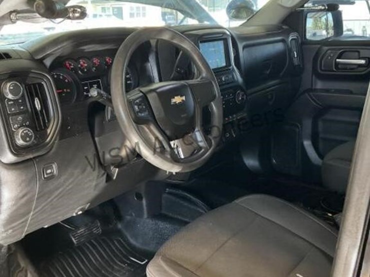 2019-chevrolet-silverado-1500-image-22
