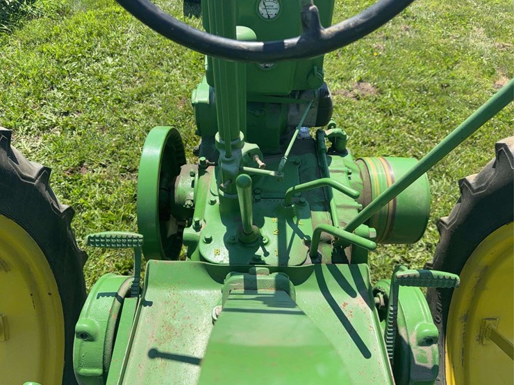 john-deere-b-image-31