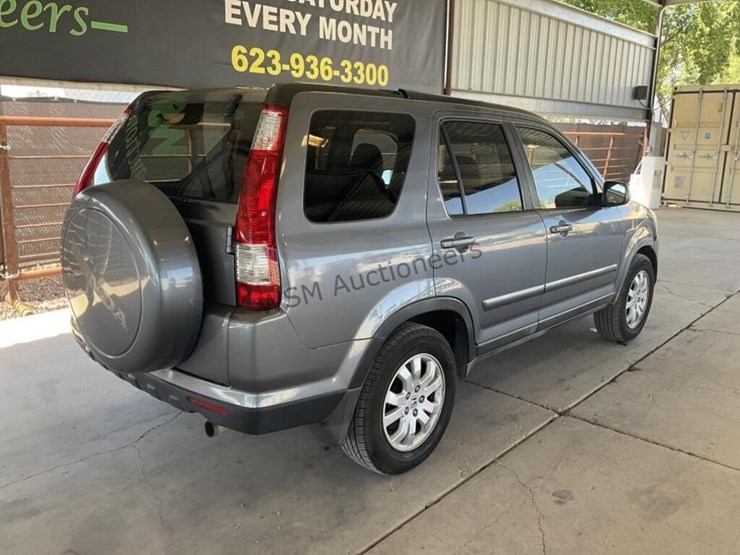 2005-honda-crv-image-7