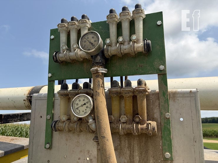 john-deere-7200-image-20
