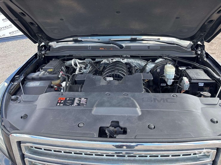 2015-gmc-yukon-image-8