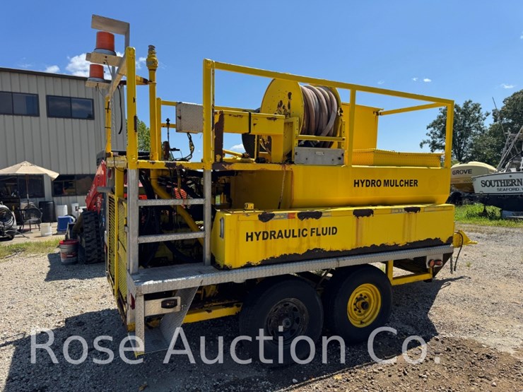hydro-seeder-caterpillar-engine-(new-kent,-va)-image-7