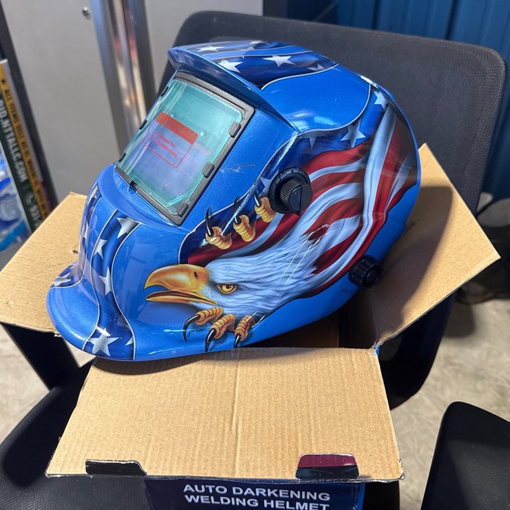 #1022 • Auto darkening welding helmet