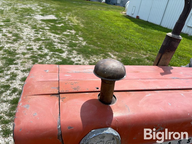 1968-massey-ferguson-180-image-12