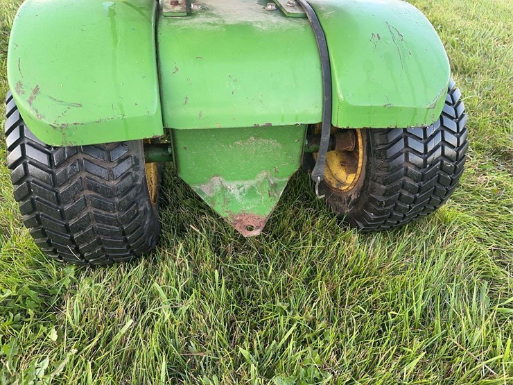 john-deere-70-image-10